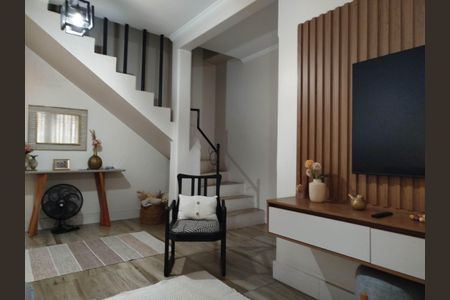 Casa à venda com 120m², 4 quartos e 2 vagasSala