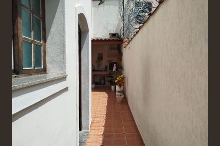 Casa à venda com 120m², 4 quartos e 2 vagasQuintal