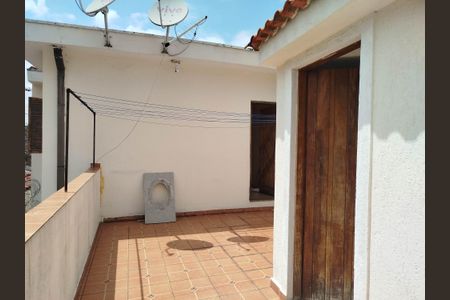 Casa à venda com 120m², 4 quartos e 2 vagasÁrea externa - estendal