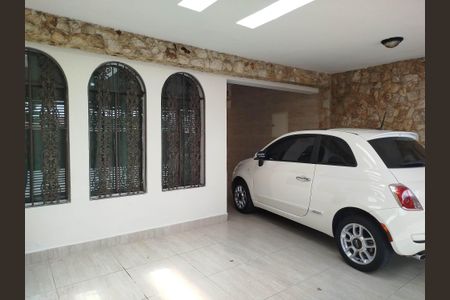 Casa à venda com 120m², 4 quartos e 2 vagasGaragem