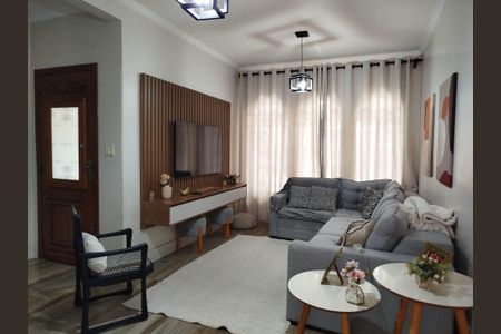 Casa à venda com 120m², 4 quartos e 2 vagasSala