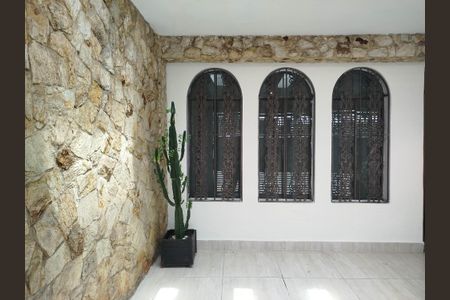 Casa à venda com 120m², 4 quartos e 2 vagasGaragem