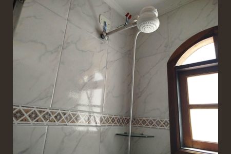 Casa à venda com 120m², 4 quartos e 2 vagasEdícula - Banheiro