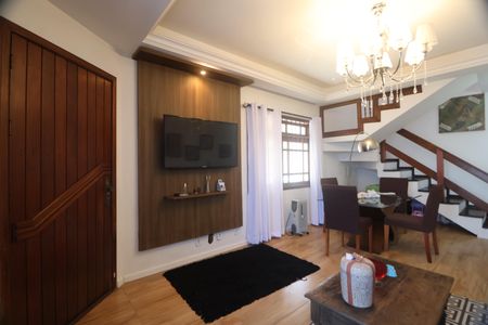 Sala de casa à venda com 3 quartos, 170m² em Mato Grande, Canoas