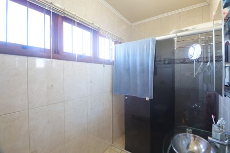 Casa à venda com 170m², 3 quartos e 5 vagasBanheiro da Suíte 1