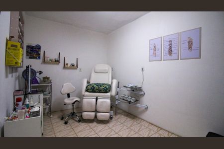 Casa à venda com 80m², 4 quartos e 2 vagas Casa à venda com 80m², 4 quartos e 2 vagasQuarto 1