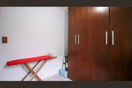 Casa à venda com 80m², 4 quartos e 2 vagas Casa à venda com 80m², 4 quartos e 2 vagasQuarto 2