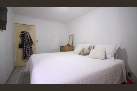 Casa à venda com 80m², 4 quartos e 2 vagas Casa à venda com 80m², 4 quartos e 2 vagasQuarto 4