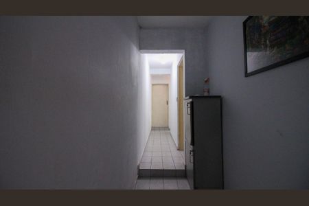 Casa à venda com 80m², 4 quartos e 2 vagas Casa à venda com 80m², 4 quartos e 2 vagasCorredor