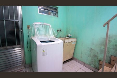 Casa à venda com 80m², 4 quartos e 2 vagas Casa à venda com 80m², 4 quartos e 2 vagasÁrea de Serviço