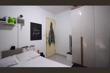 Casa à venda com 80m², 4 quartos e 2 vagas Casa à venda com 80m², 4 quartos e 2 vagasQuarto 3