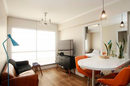 Sala de apartamento à venda com 2 quartos, 51m² em Santa Cecília, Porto Alegre