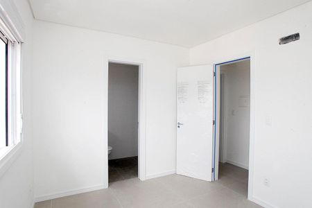 Suíte 1 de apartamento para alugar com 2 quartos, 65m² em Jardim Botânico, Porto Alegre