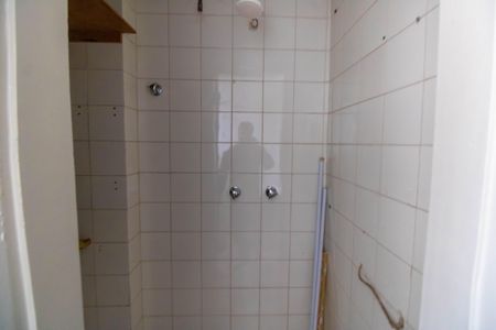 Apartamento à venda com 84m², 2 quartos e 1 vaga Apartamento à venda com 84m², 2 quartos e 1 vagaBanheiro de serviço