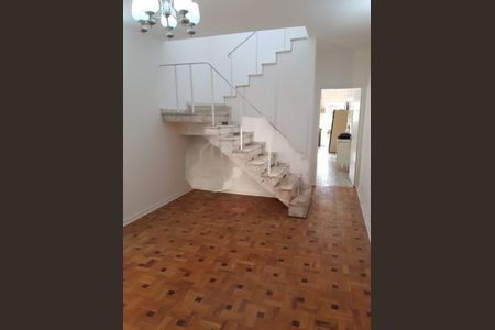 Casa à venda com 170m², 3 quartos e 2 vagas Casa à venda com 170m², 3 quartos e 2 vagasFoto 02