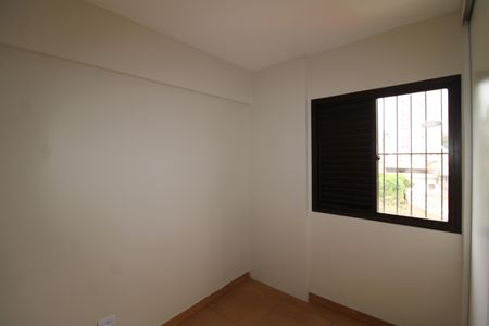 Apartamento à venda com 65m², 2 quartos e 1 vagaQuarto 2