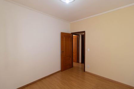 Casa à venda com 208m², 4 quartos e 2 vagas Casa à venda com 208m², 4 quartos e 2 vagasQuarto 2
