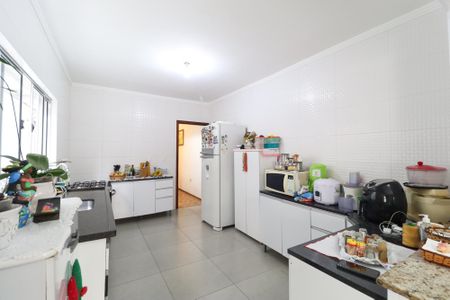 Casa à venda com 200m², 3 quartos e 4 vagas Casa à venda com 200m², 3 quartos e 4 vagasCozinha