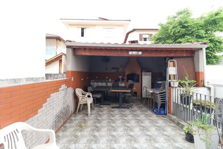 Casa à venda com 200m², 3 quartos e 4 vagas Casa à venda com 200m², 3 quartos e 4 vagasÁrea Externa