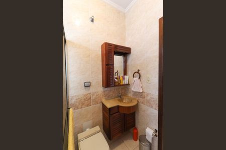 Casa à venda com 200m², 3 quartos e 4 vagas Casa à venda com 200m², 3 quartos e 4 vagasBanheiro