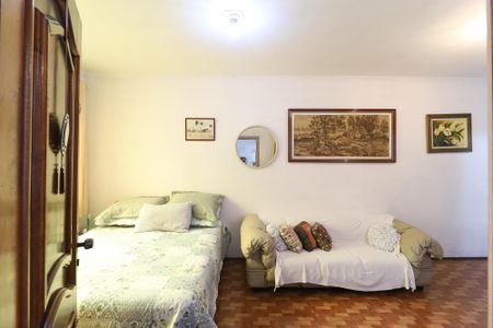 Casa à venda com 200m², 3 quartos e 4 vagas Casa à venda com 200m², 3 quartos e 4 vagasSala