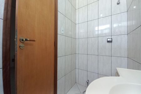 Casa à venda com 162m², 3 quartos e 4 vagas Casa à venda com 162m², 3 quartos e 4 vagasBanheiro da Suíte
