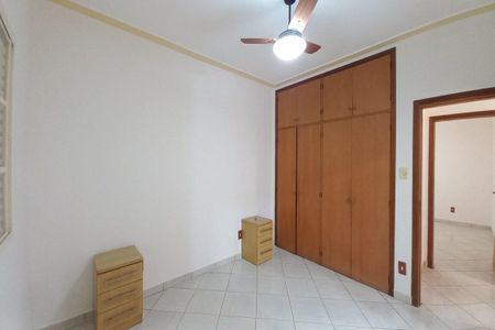 Casa à venda com 162m², 3 quartos e 4 vagas Casa à venda com 162m², 3 quartos e 4 vagasSuíte