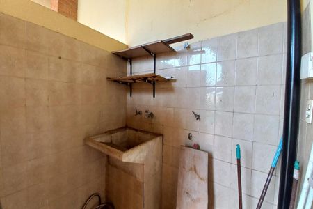 Casa à venda com 162m², 3 quartos e 4 vagas Casa à venda com 162m², 3 quartos e 4 vagasÁrea de Serviço