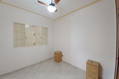 Casa à venda com 162m², 3 quartos e 4 vagas Casa à venda com 162m², 3 quartos e 4 vagasSuíte