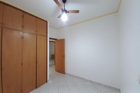 Casa à venda com 162m², 3 quartos e 4 vagas Casa à venda com 162m², 3 quartos e 4 vagasQuarto 2