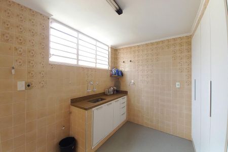 Casa à venda com 162m², 3 quartos e 4 vagas Casa à venda com 162m², 3 quartos e 4 vagasCozinha