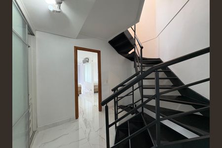 Apartamento para alugar com 130m², 1 quarto e 2 vagasCorredor