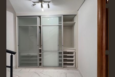 Apartamento para alugar com 130m², 1 quarto e 2 vagasCorredor