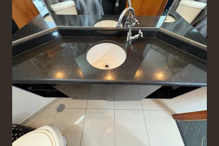 Apartamento para alugar com 130m², 1 quarto e 2 vagasLavabo