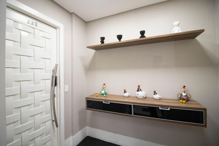 Apartamento à venda com 114m², 4 quartos e 2 vagas Apartamento à venda com 114m², 4 quartos e 2 vagasHall de entrada