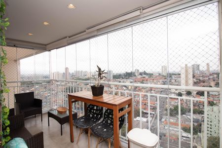 Apartamento à venda com 114m², 4 quartos e 2 vagas Apartamento à venda com 114m², 4 quartos e 2 vagasVaranda da Sala