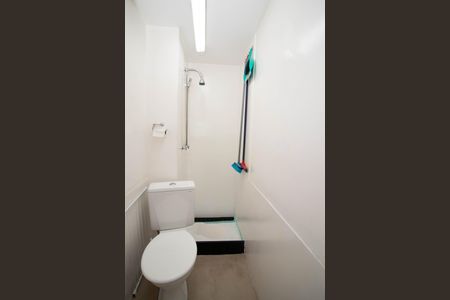 Apartamento à venda com 114m², 4 quartos e 2 vagas Apartamento à venda com 114m², 4 quartos e 2 vagasBanheiro de Serviço