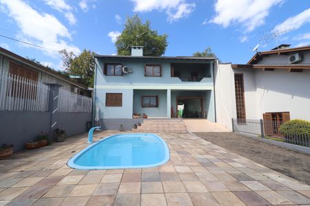 Casa para alugar com 242m², 4 quartos e 5 vagasÁrea comum - Piscina