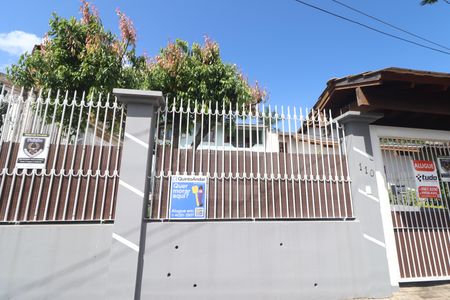 Casa para alugar com 242m², 4 quartos e 5 vagasPlaca