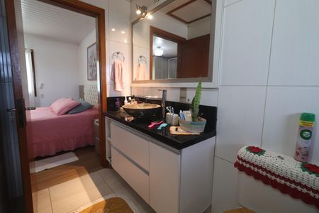 Casa para alugar com 242m², 4 quartos e 5 vagasBanheiro da Suíte