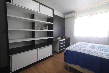 Casa para alugar com 242m², 4 quartos e 5 vagasQuarto 01