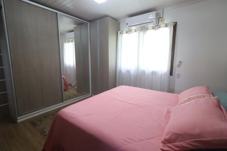 Casa para alugar com 242m², 4 quartos e 5 vagasSuíte