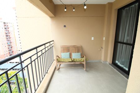 Sacada da Sala de apartamento para alugar com 2 quartos, 74m² em Parque Residencial Aquarius, São José dos Campos