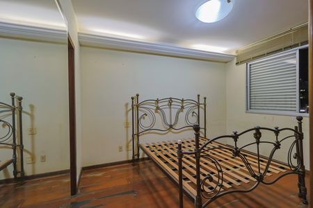 Apartamento à venda com 130m², 4 quartos e 2 vagasSuíte