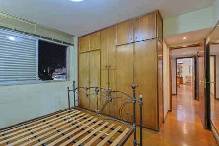 Apartamento à venda com 130m², 4 quartos e 2 vagasSuíte