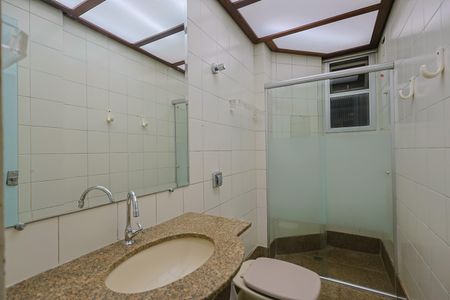 Apartamento à venda com 130m², 4 quartos e 2 vagasBanheiro Social