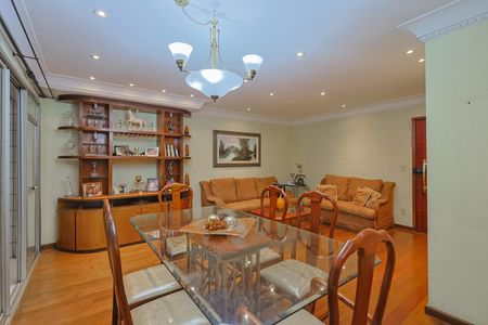 Sala de apartamento à venda com 4 quartos, 130m² em Ipiranga, Belo Horizonte