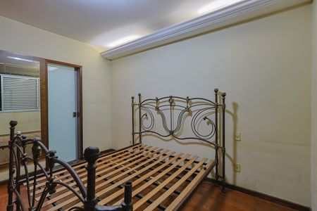 Apartamento à venda com 130m², 4 quartos e 2 vagasSuíte