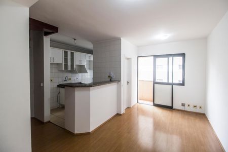 Sala de apartamento para alugar com 2 quartos, 68m² em Alphaville Industrial, Barueri