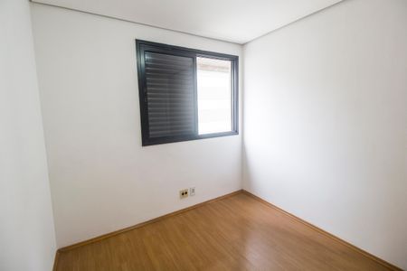 Quarto 1 de apartamento para alugar com 2 quartos, 68m² em Alphaville Industrial, Barueri